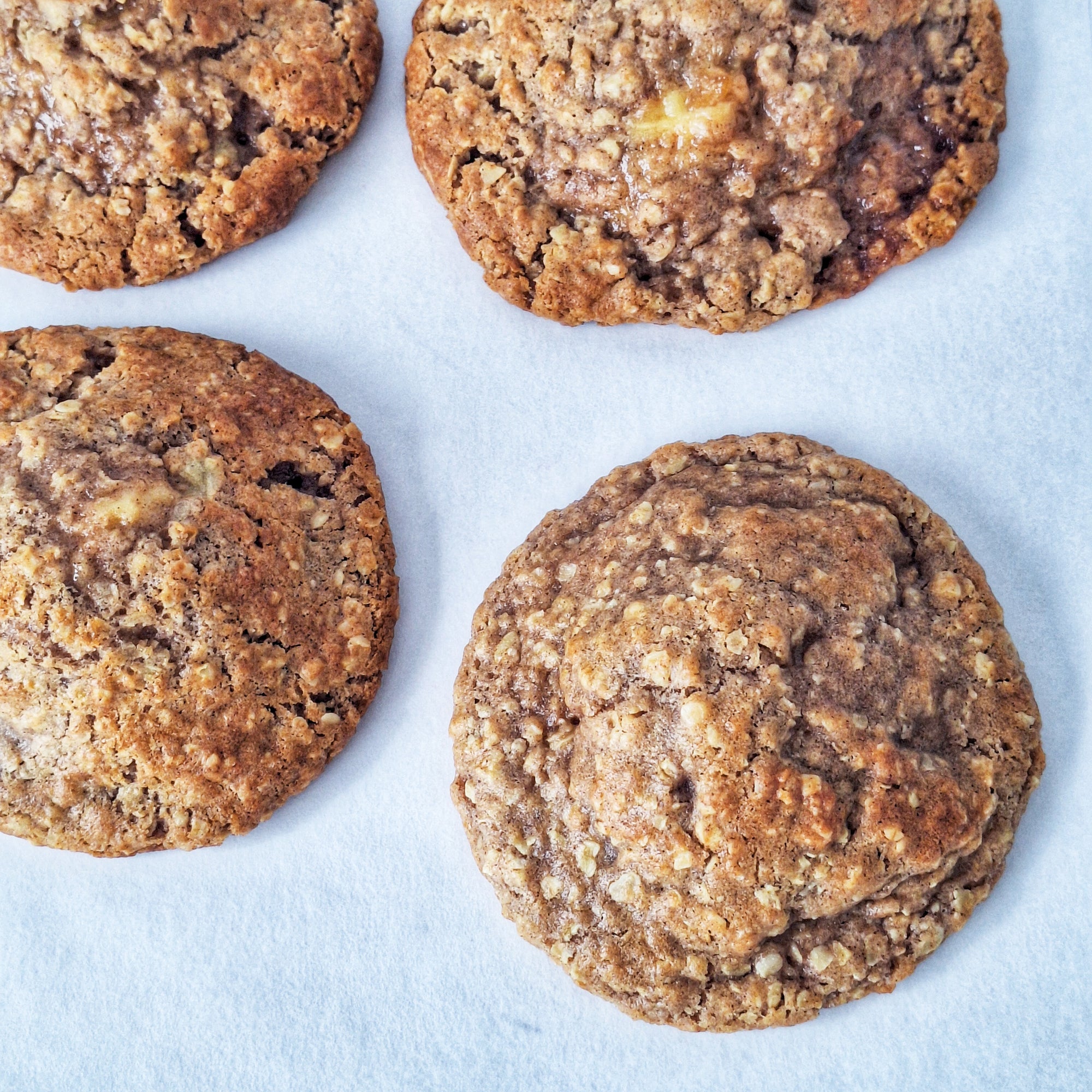 NY Style Caramel Cinnamon Apple Custard Oat Chunky Cookie Pie (150g Each)