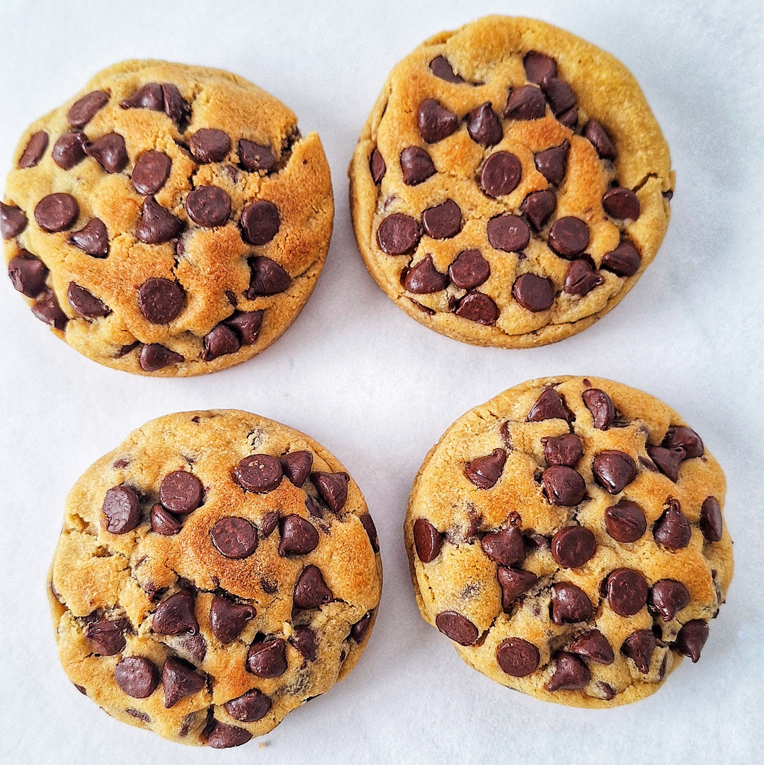 Giant Chunky Chocolate Chips & Nutella Cookie (200g Each)