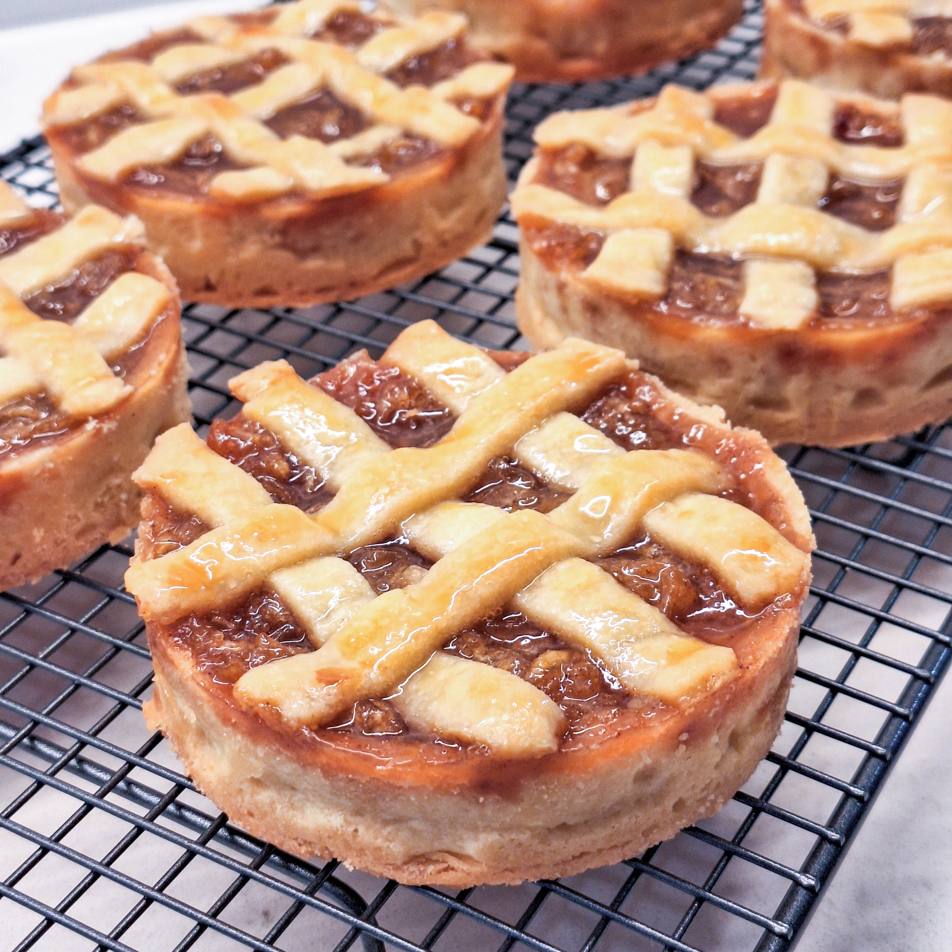 Caramelised Apple Cinnamon and Vanilla Custard