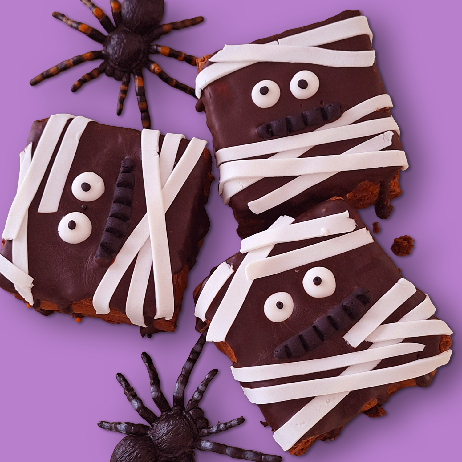 Group of Mini brownie cake decorated like a mummy