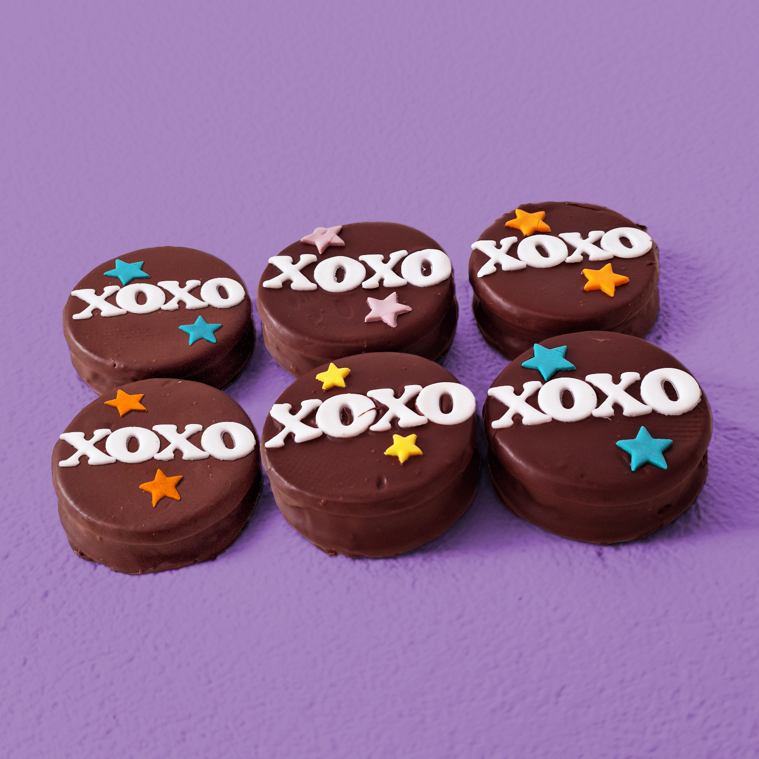 Shortbread Biscuit 'XOXO' text and decorative stars