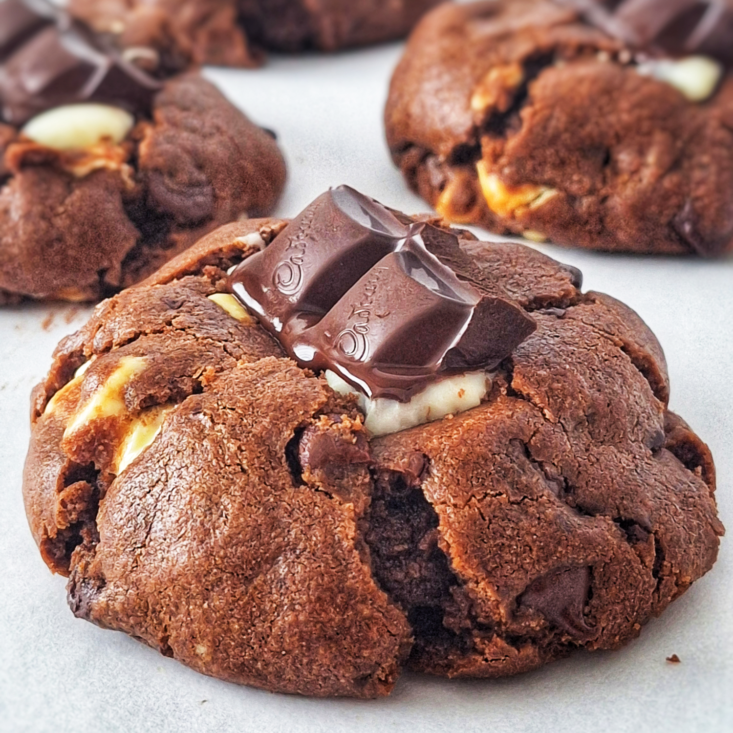 Dark, Milk and White Chocolate Mint Cream Filling Cookie